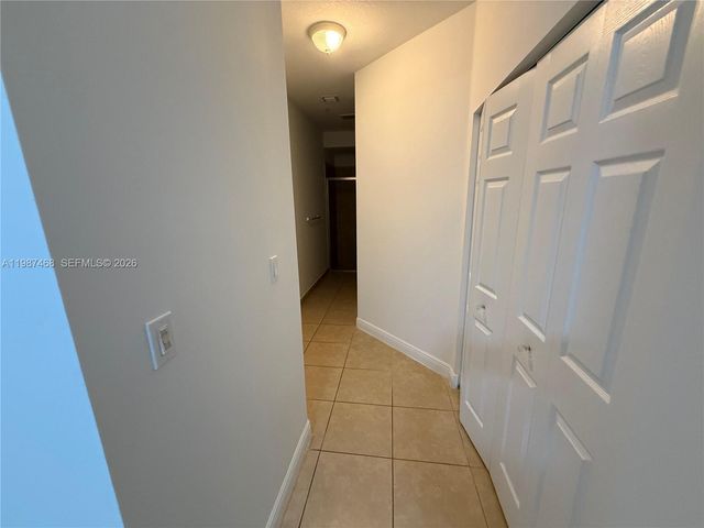 1045 SW 147th Ave 5609, Pembroke Pines, FL 33027