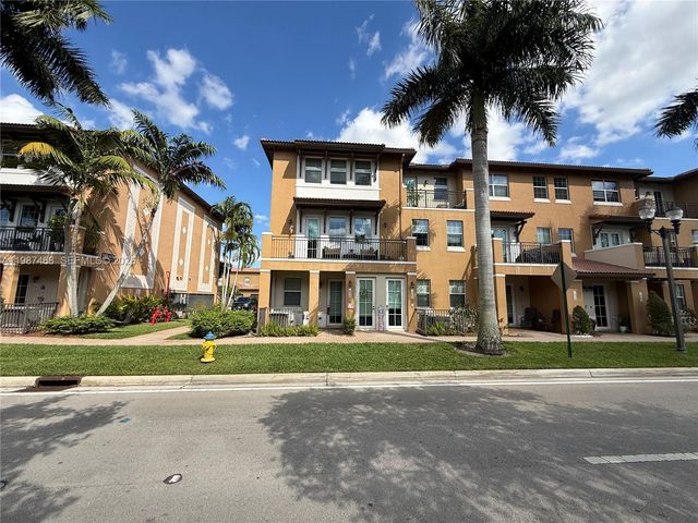 1045 SW 147th Ave 5609, Pembroke Pines, FL 33027