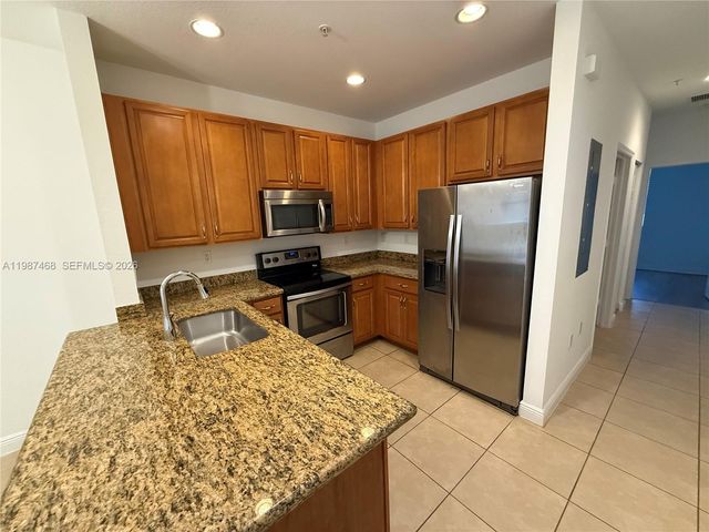 1045 SW 147th Ave 5609, Pembroke Pines, FL 33027
