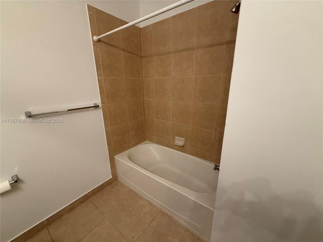 1045 SW 147th Ave 5609, Pembroke Pines, FL 33027