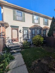 41350 Southwind Drive, Canton, MI 48188