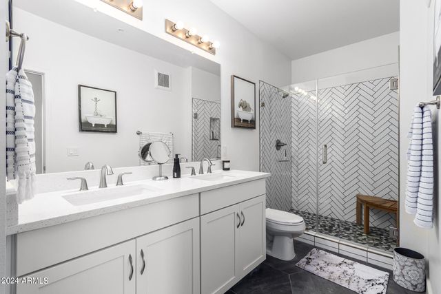 2511 W QUEEN CREEK Road 374, Chandler, AZ 85248