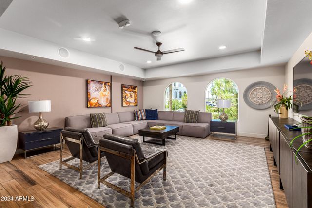 2511 W QUEEN CREEK Road 374, Chandler, AZ 85248