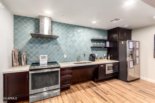 2511 W QUEEN CREEK Road 374, Chandler, AZ 85248