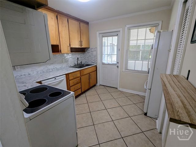 7203 Van Buren Avenue, Savannah, GA 31406