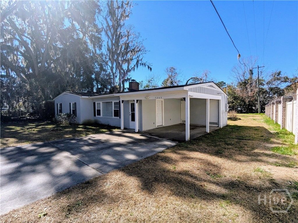Image 2 of property listing at 7203 Van Buren Avenue, Savannah, GA 31406