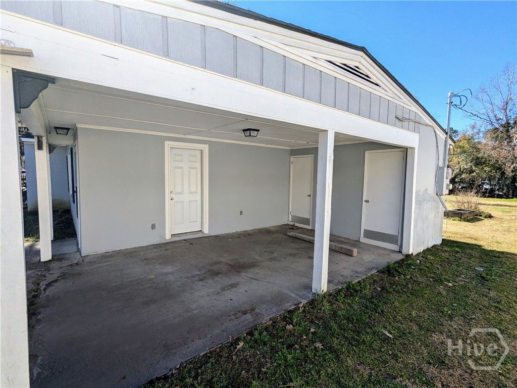 Image 3 of property listing at 7203 Van Buren Avenue, Savannah, GA 31406