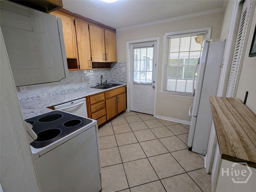 Image 7 of property listing at 7203 Van Buren Avenue, Savannah, GA 31406