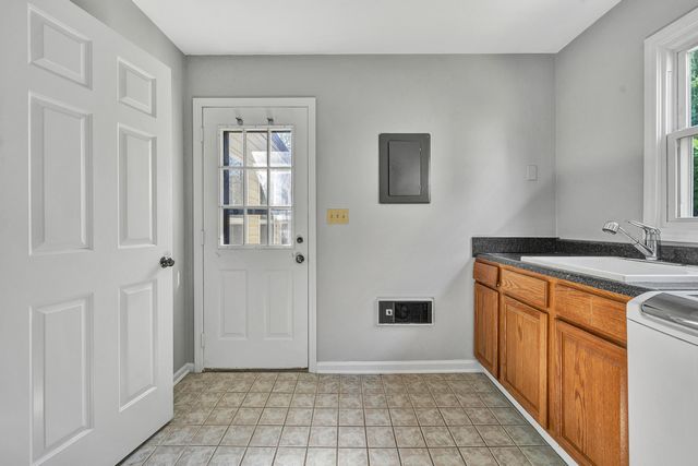 1660 Kingsmill DR, Salem, VA 24153