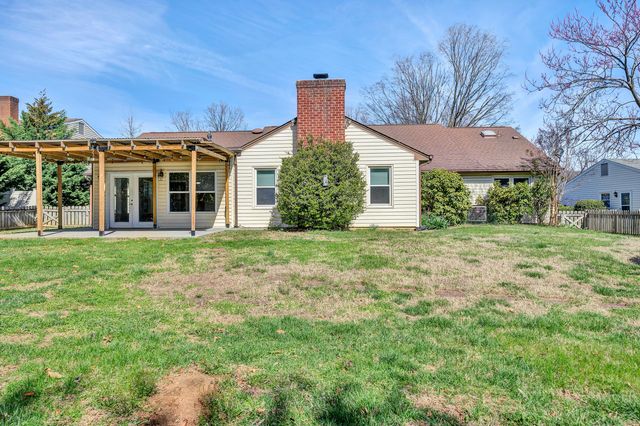 1660 Kingsmill DR, Salem, VA 24153