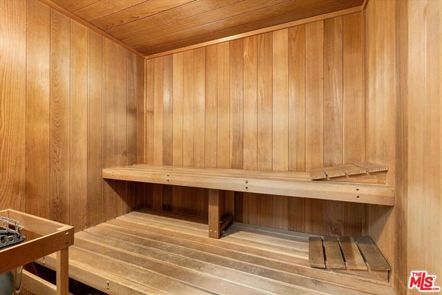 620 S Gramercy Place 103, Los Angeles, CA 90005