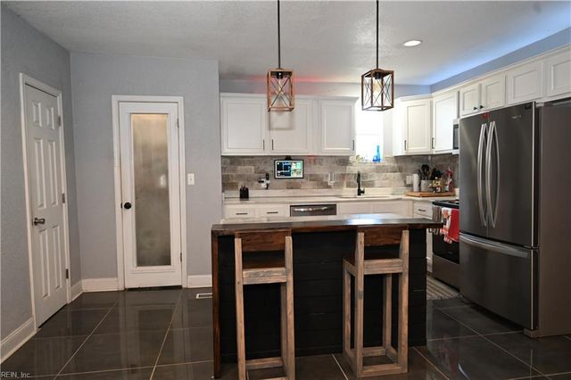 2100 Elm AVE, Portsmouth, VA 23704