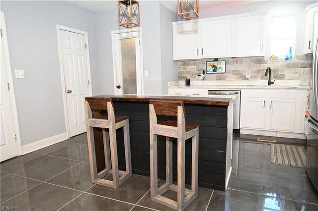 2100 Elm AVE, Portsmouth, VA 23704