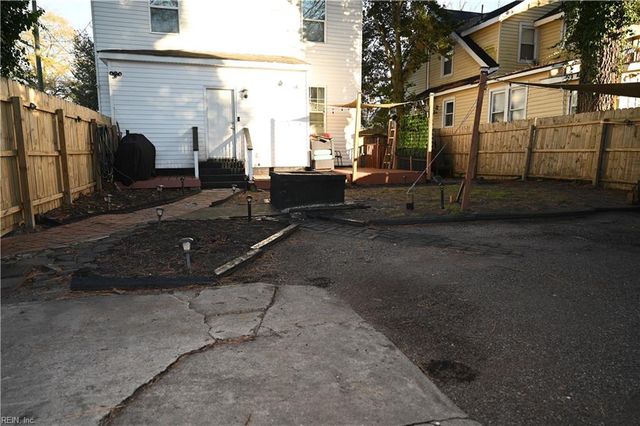 2100 Elm AVE, Portsmouth, VA 23704