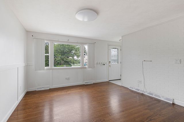 306 Chestnut St, Randolph, MA 02368