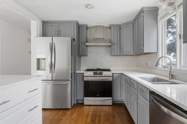 306 Chestnut St, Randolph, MA 02368