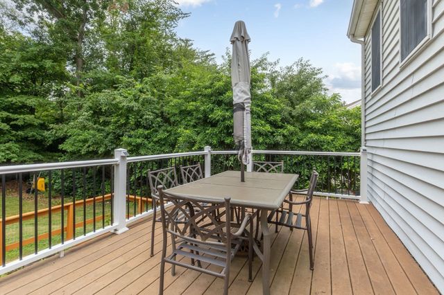 306 Chestnut St, Randolph, MA 02368