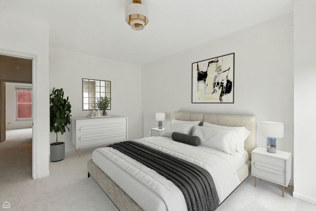 834 W Village Court, Chicago, IL 60608