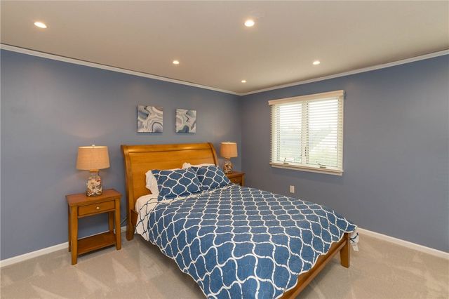 319 Swans Wharf Row, Newport, RI 02840