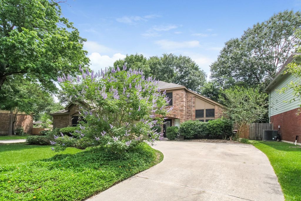 4434 Echo Falls Drive, Kingwood, TX 77345
