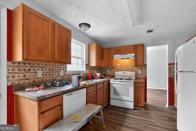 60 Artie Court, Oxford, GA 30054