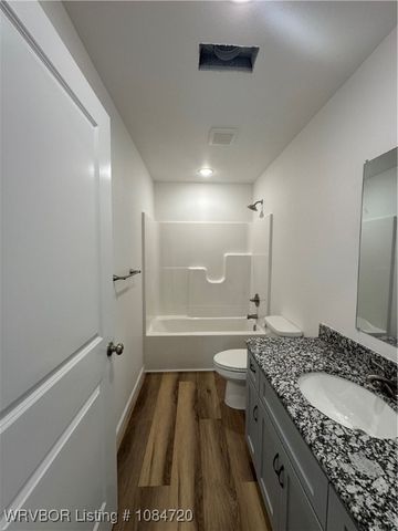 610 N Oak Street, Hackett, AR 72937