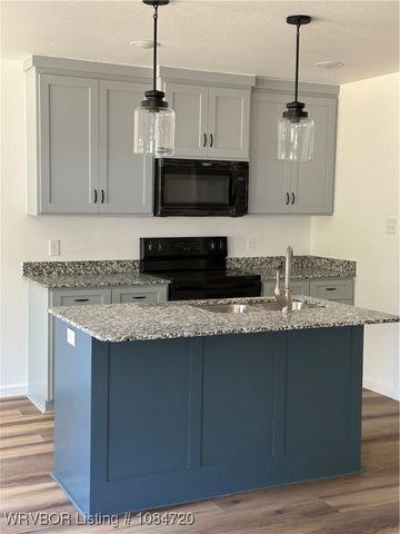 610 N Oak Street, Hackett, AR 72937