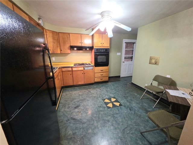 1109 Bank Street, Bridgeville, PA 15017