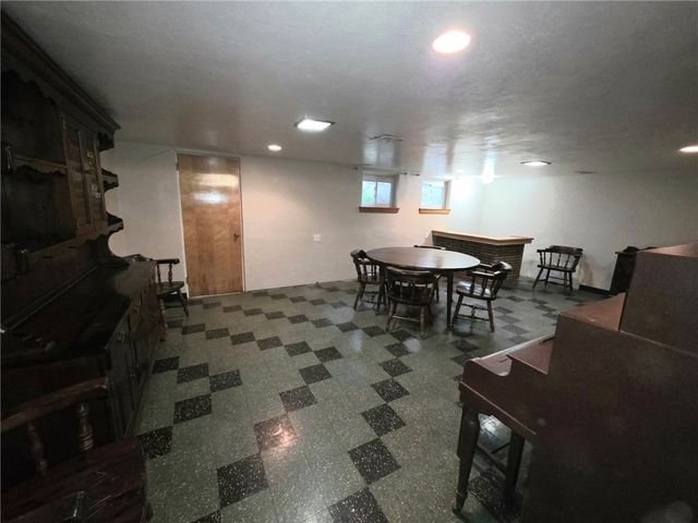 1109 Bank Street, Bridgeville, PA 15017