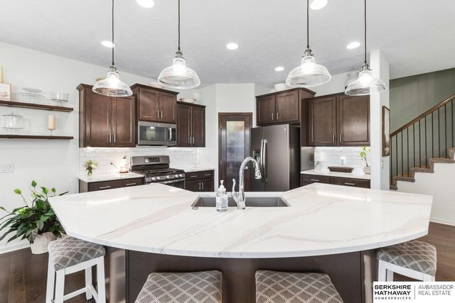 4702 N 208th Street, Elkhorn, NE 68022