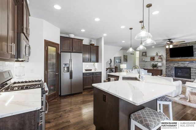 4702 N 208th Street, Elkhorn, NE 68022