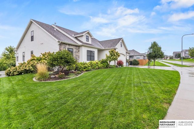 4702 N 208th Street, Elkhorn, NE 68022