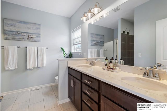 4702 N 208th Street, Elkhorn, NE 68022