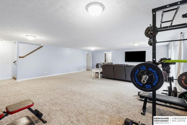4702 N 208th Street, Elkhorn, NE 68022