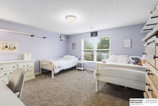 4702 N 208th Street, Elkhorn, NE 68022