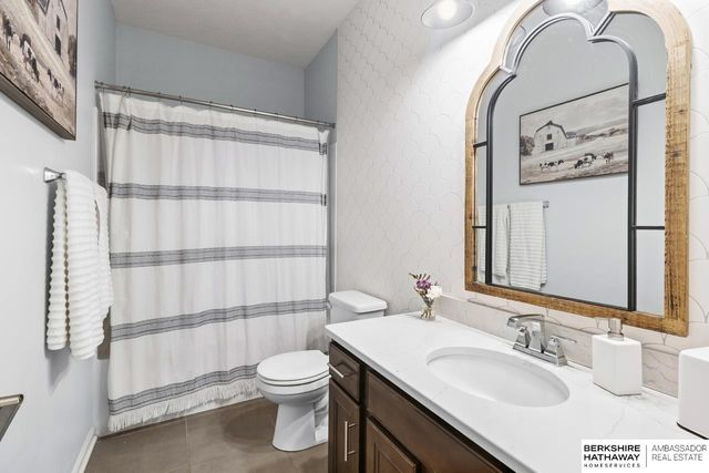 4702 N 208th Street, Elkhorn, NE 68022