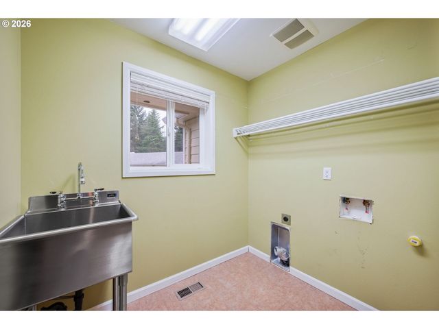 13905 Ne 326TH St, Battle Ground, WA 98604