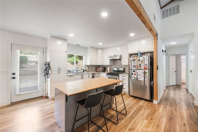 464 E Kalmia, Fallbrook, CA 92028