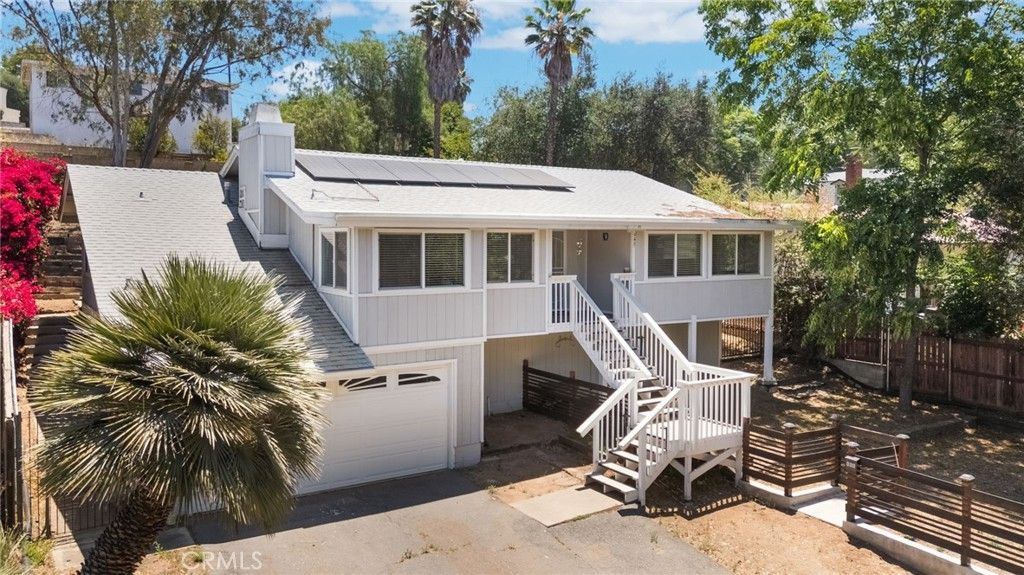 464 E Kalmia, Fallbrook, CA 92028