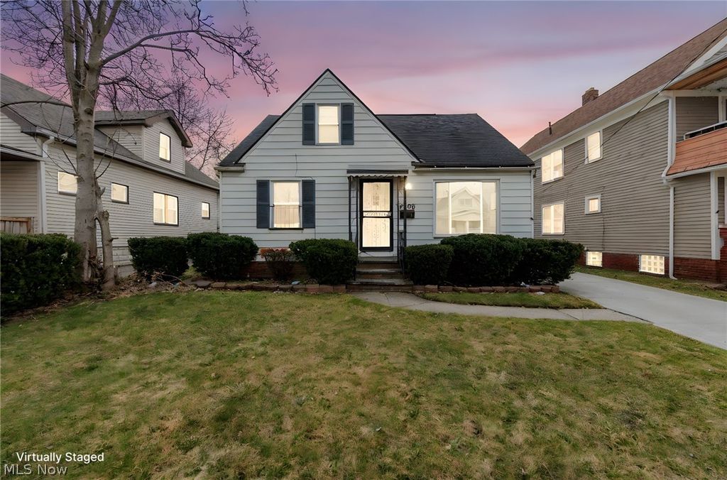 14906 Kingsford Avenue, Cleveland, OH 44128
