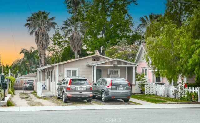 27271 Pacific St, Highland, CA 92346