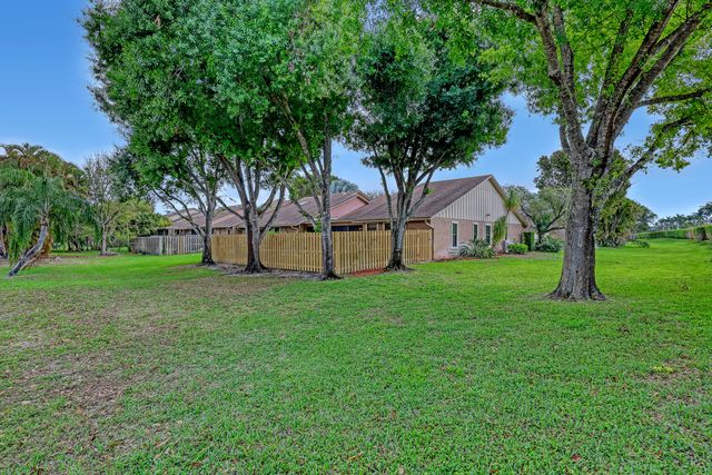 11890 Donlin Drive, Wellington, FL 33414