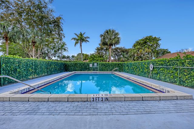 11890 Donlin Drive, Wellington, FL 33414