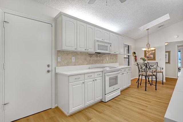 11890 Donlin Drive, Wellington, FL 33414