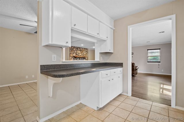 332 Brookline, Bartlesville, OK 74006