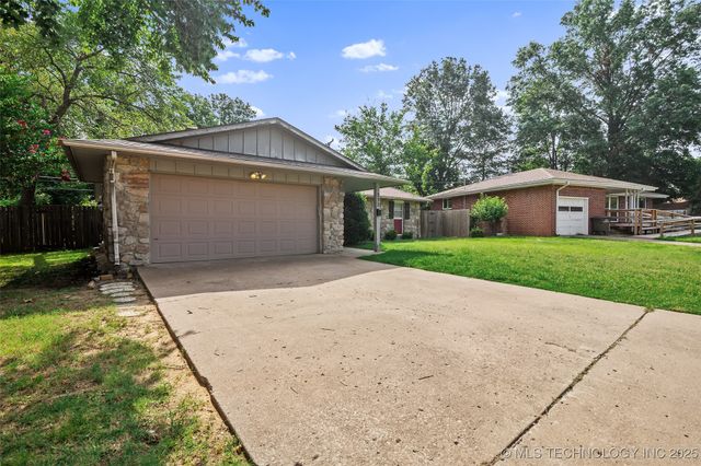 332 Brookline, Bartlesville, OK 74006