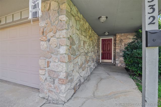 332 Brookline, Bartlesville, OK 74006