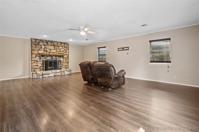 332 Brookline, Bartlesville, OK 74006
