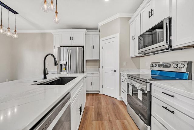 300 ANDERSON ST, Rocky Mount, VA 24151