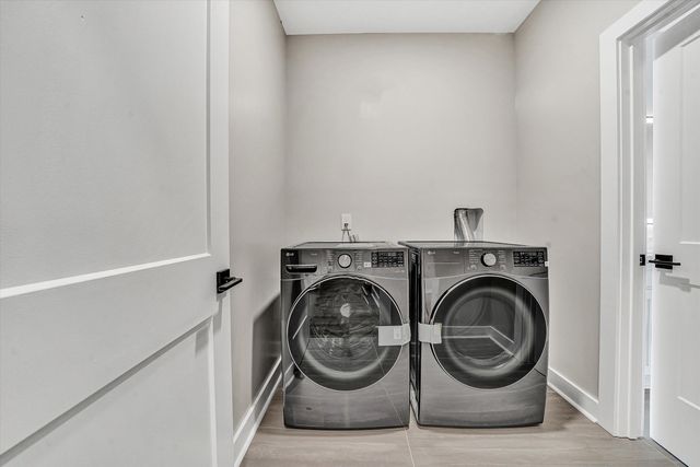 300 ANDERSON ST, Rocky Mount, VA 24151